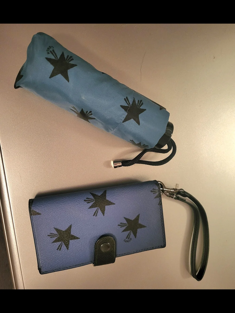 Coach Blue Stars Print Card Holder/Wallet Wristlet  Matching Umbrella Set